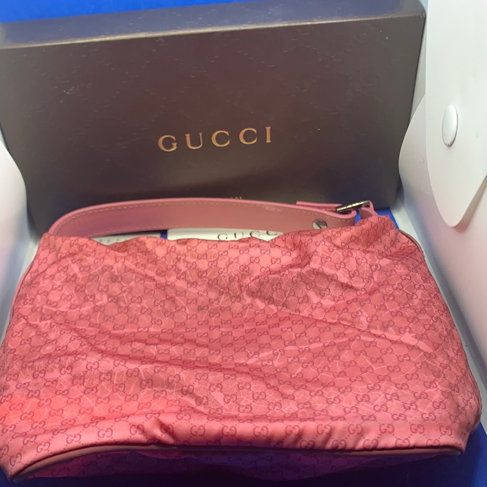 Gucci make up bag (some wear)